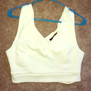 Cut out v neck crop top